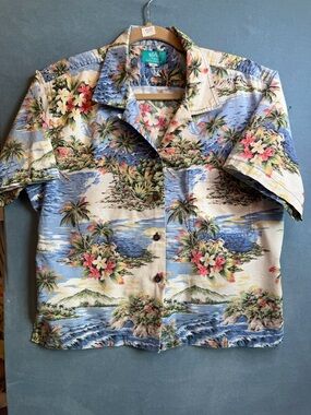 KONA Cropped Hawaiian Floral Button-Up Shirt in Blue and Cream